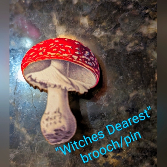 NWT: DEAR PRUDENCE of BERLIN necklace & brooch set 🍄🐸 TOAD & TOADSTOOL 🐸🍄! - Picture 8 of 8